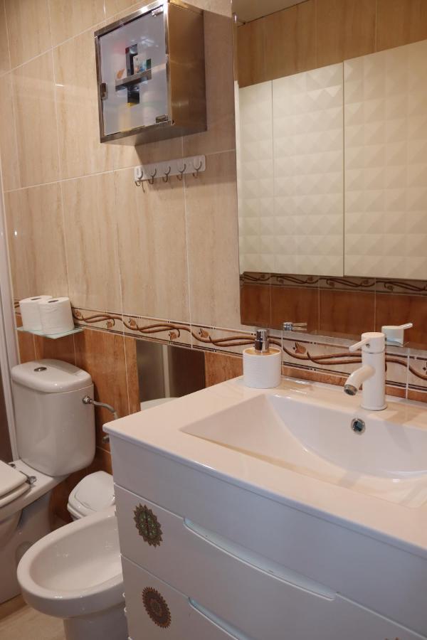 Apartamentos Carihuela Playa, Acogedor, Wifi Y Fibra Optica Torremolinos Esterno foto